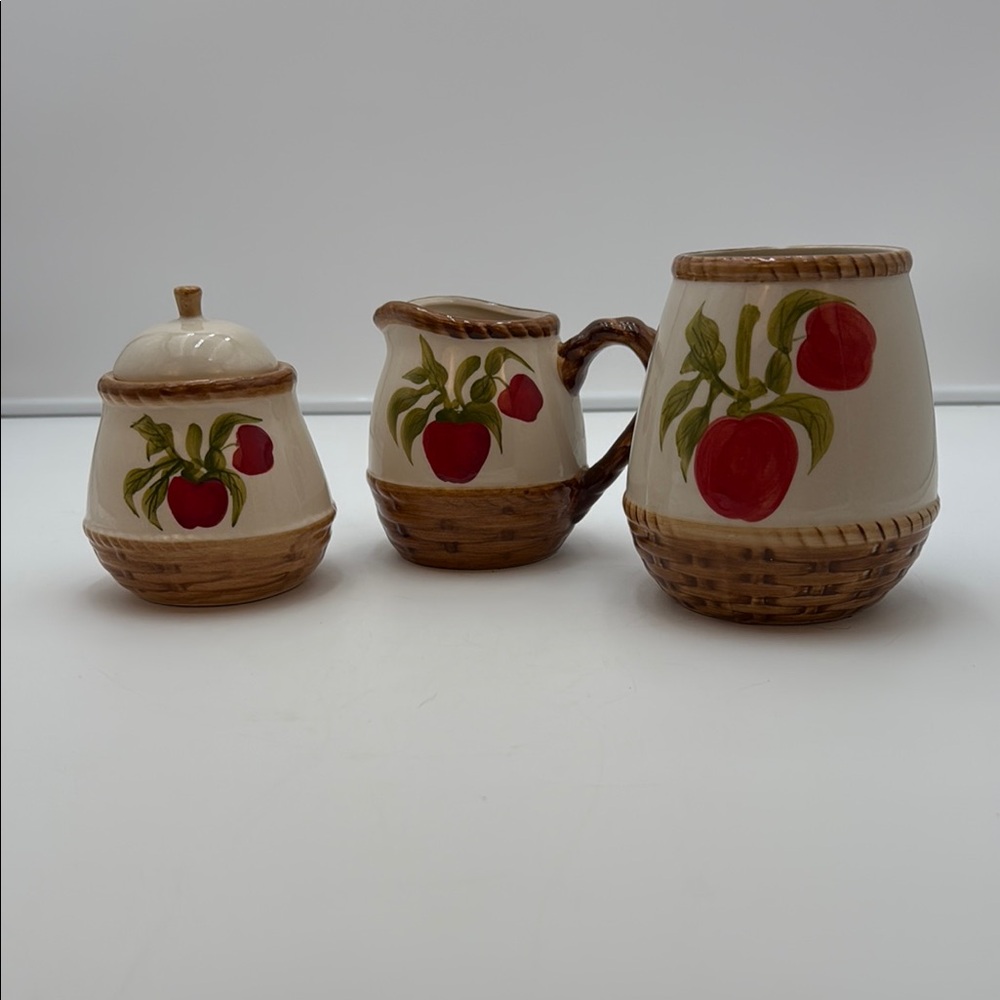 Vintage Alco Industries In Cranbury, NJ Creamer & Sugar with Cup Apple design